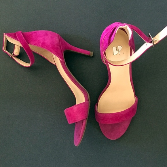 Dark pink heels Clearance